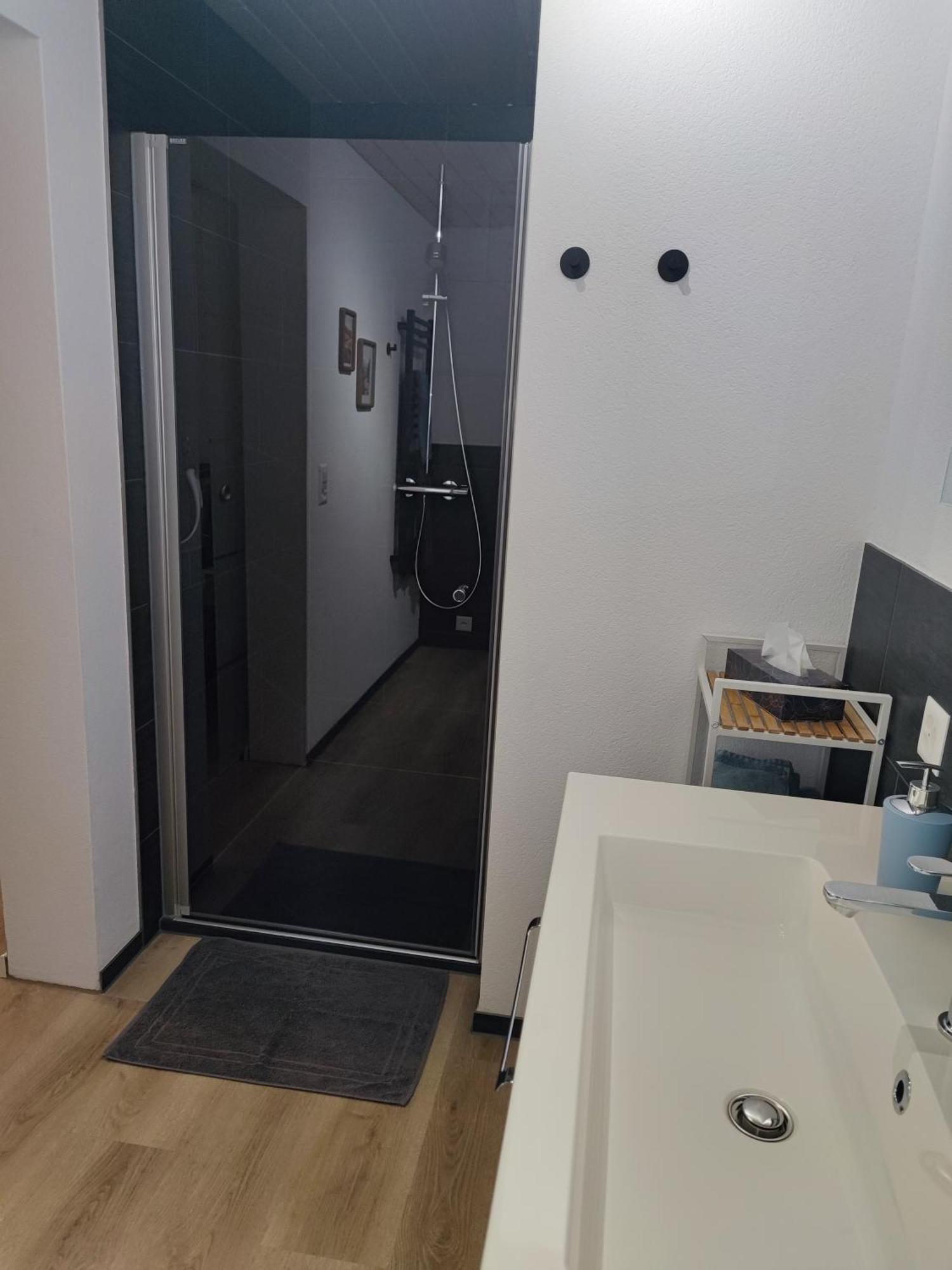 Kleine Auszeit - 2-Zimmer Ferienwohnung ชปีตส์ ภายนอก รูปภาพ