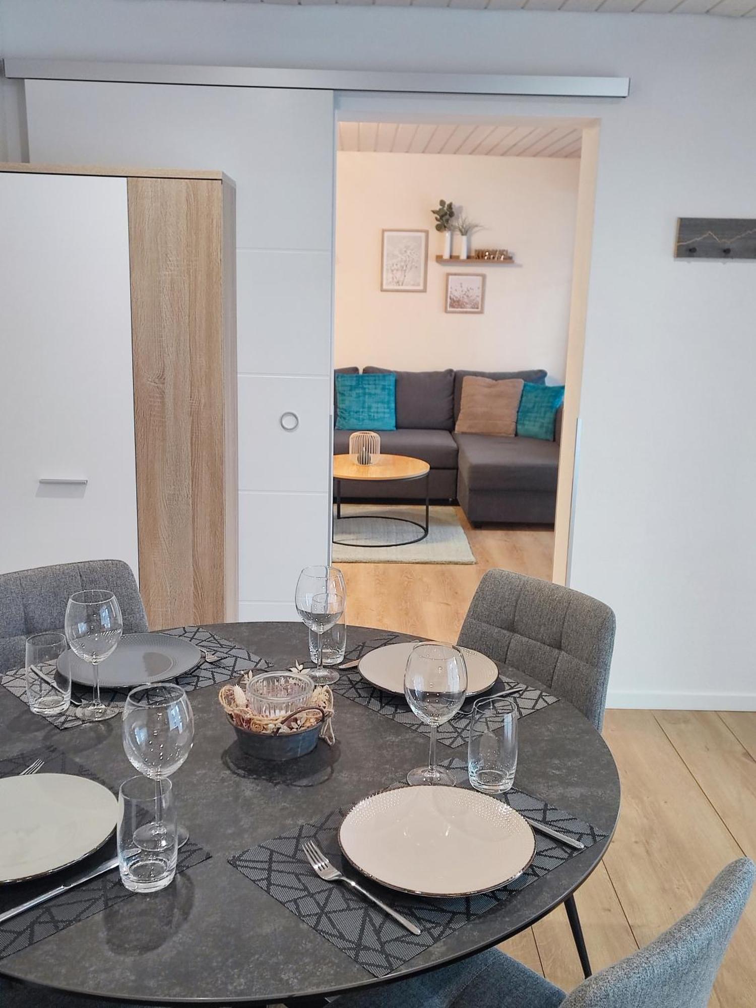 Kleine Auszeit - 2-Zimmer Ferienwohnung ชปีตส์ ภายนอก รูปภาพ